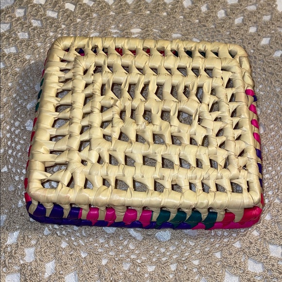 Vintage Colorful Woven Basket. - Picture 3 of 5